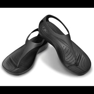 NWT Crocs black sexi flip sandals size 9